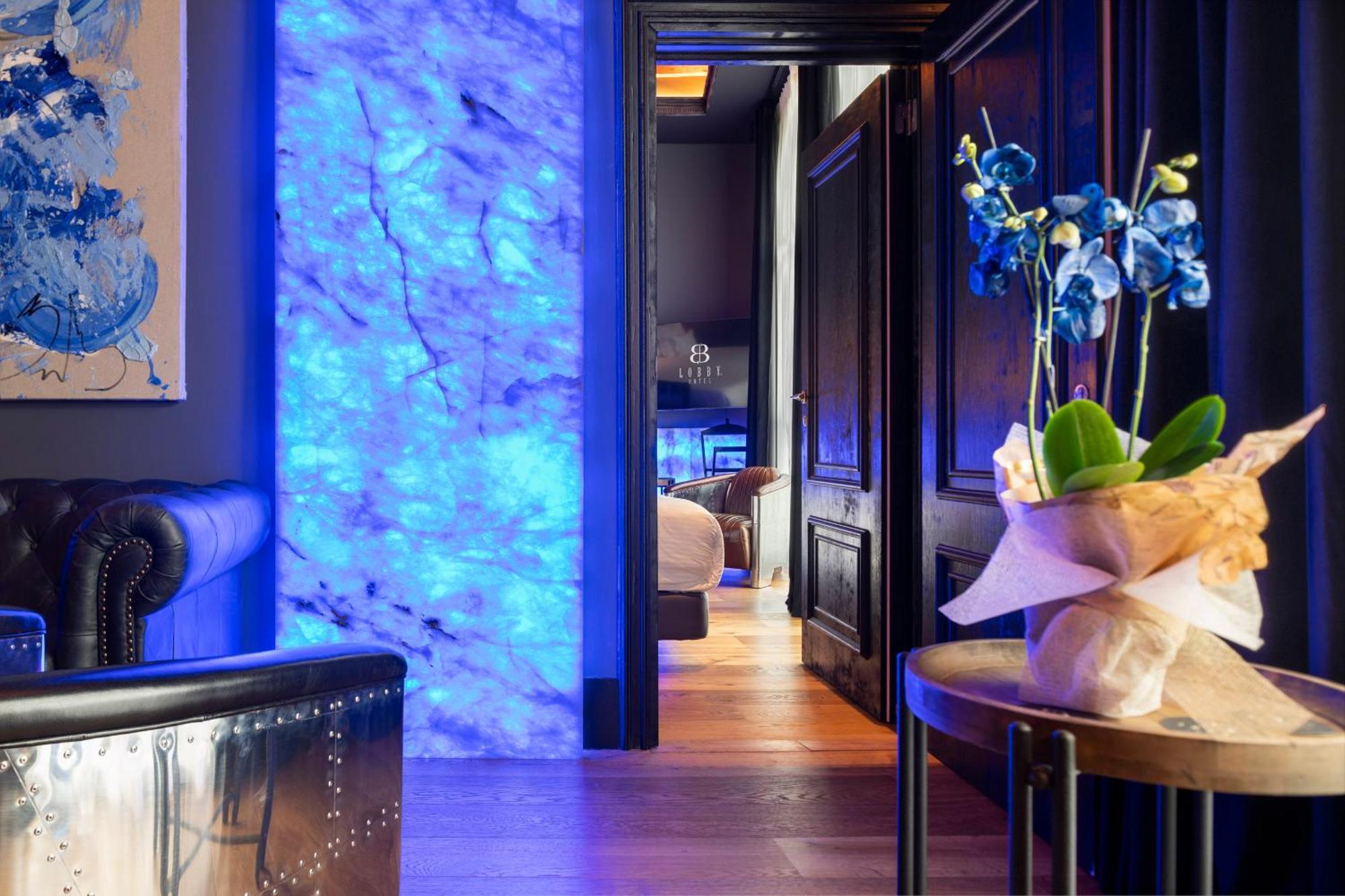 Lobby Seville